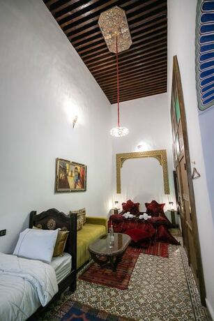 Imagen de la habitación del Hotel PALAIS CHAHD LUXURY. Foto 14