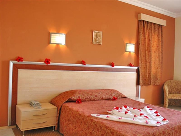 Imagen general del Hotel PALM GARDEN GUMBET HOTEL. Foto 7