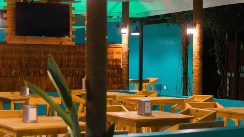 Imagen del bar/restaurante del Hotel PALM REST MALDIVES. Foto 3