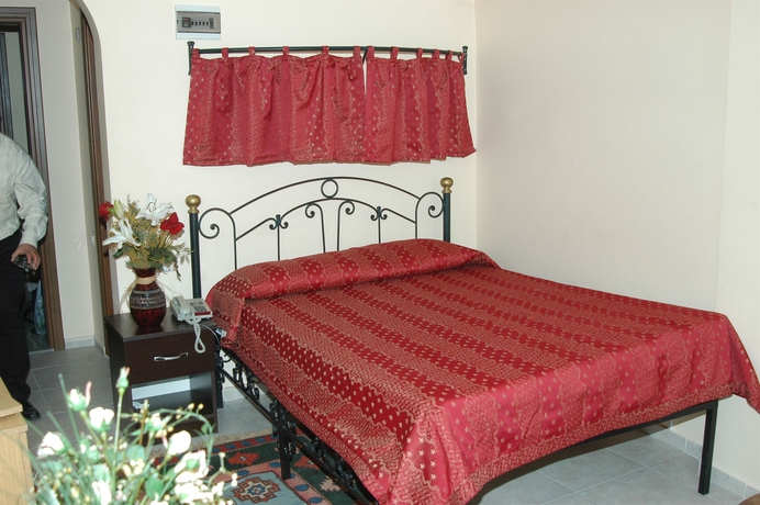 Imagen de la habitación del Hotel PAMPHYLIA. Foto 6