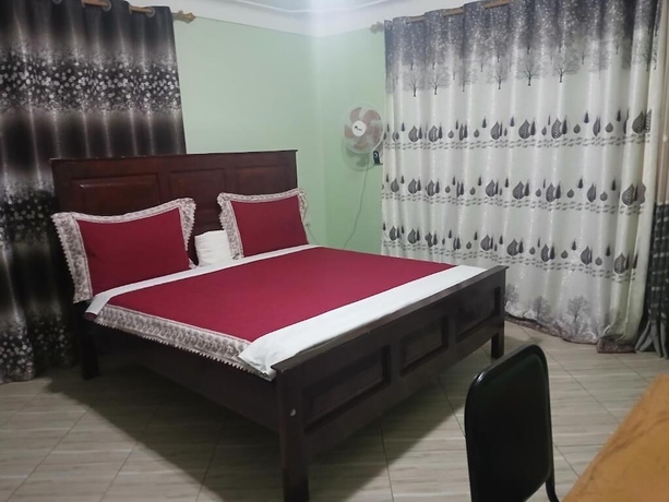 Imagen de la habitación del Hotel PANDA HOTEL. Foto 5