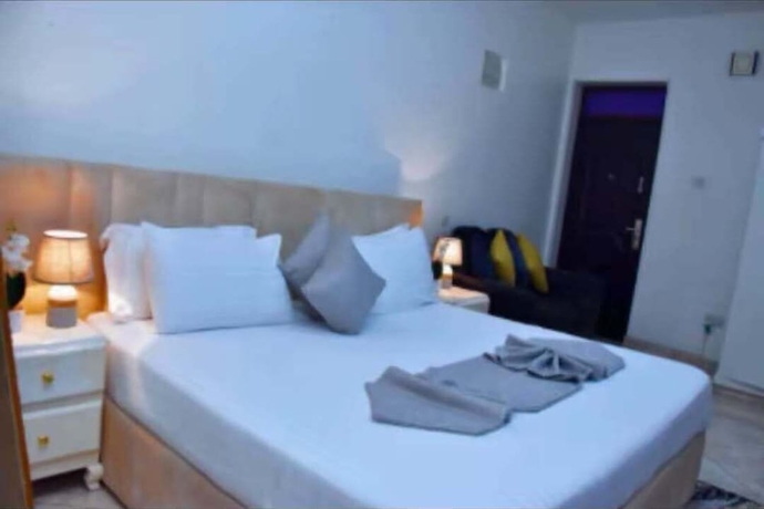 Imagen de la habitación del Hotel PANDA HOTEL. Foto 13