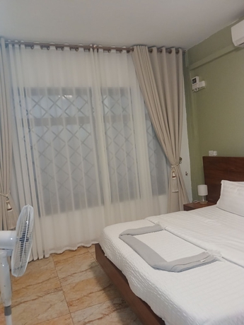 Imagen de la habitación del Hotel PANDA HOTEL. Foto 15