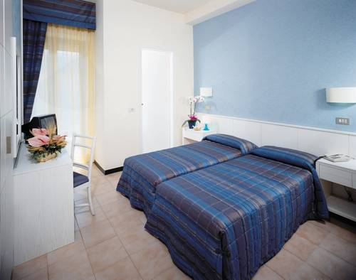 Imagen de la habitación del Hotel PANORAMA, Costa de Rimini. Foto 2