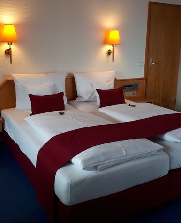 Imagen de la habitación del Hotel PANORAMA Heimbuchenthal. Foto 11