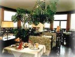 Imagen del bar/restaurante del Hotel PANORAMAHOTEL PAWLIK. Foto 2