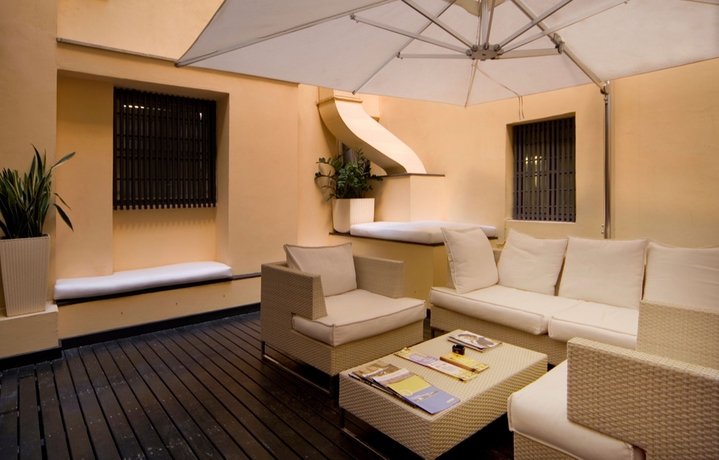 Imagen de los interiores del Hotel PANTHEON ROYAL SUITE. Foto 3