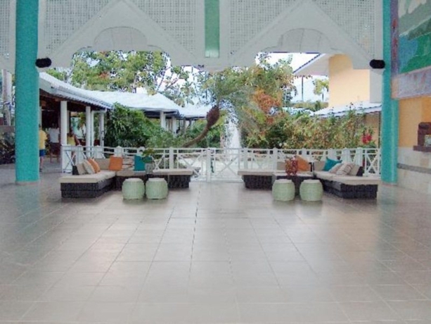 Imagen general del Hotel PARADISE BEACH RESORT AND CASINO. Foto 3