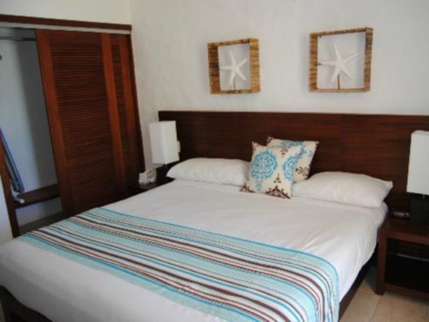 Imagen general del Hotel PARADISE BEACH RESORT AND CASINO. Foto 4