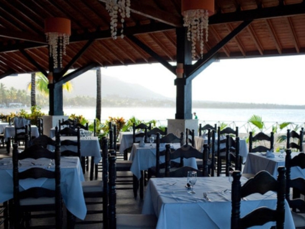 Imagen general del Hotel PARADISE BEACH RESORT AND CASINO. Foto 5