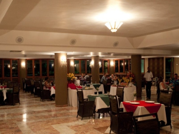 Imagen general del Hotel PARADISE BEACH RESORT AND CASINO. Foto 6