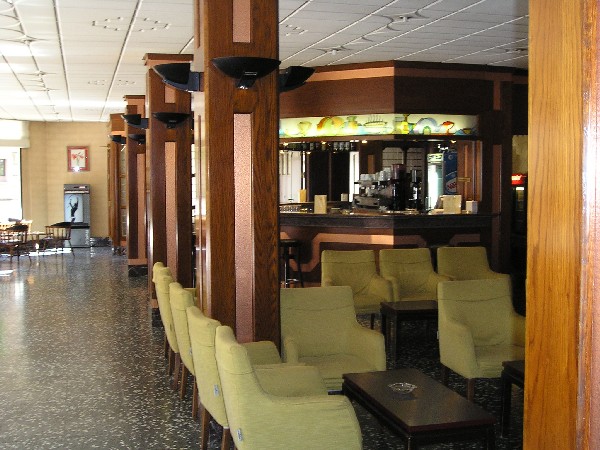 Imagen del bar/restaurante del Hotel PARIS LONDRES. Foto 2