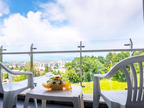 Imagen general del Hotel PARK HOTEL KYUSTENDIL. Foto 9