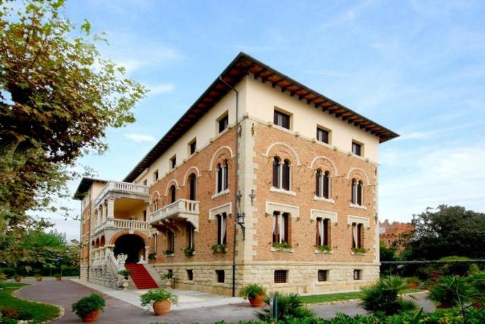 Imagen general del Hotel PARK HOTEL VILLA ARISTON. Foto 1