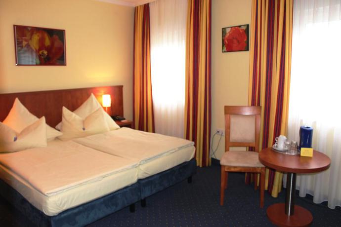 Imagen de la habitación del Hotel PARKHOTEL DEUT. HOF. Foto 7