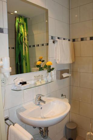 Imagen de la habitación del Hotel PARKHOTEL DEUT. HOF. Foto 9