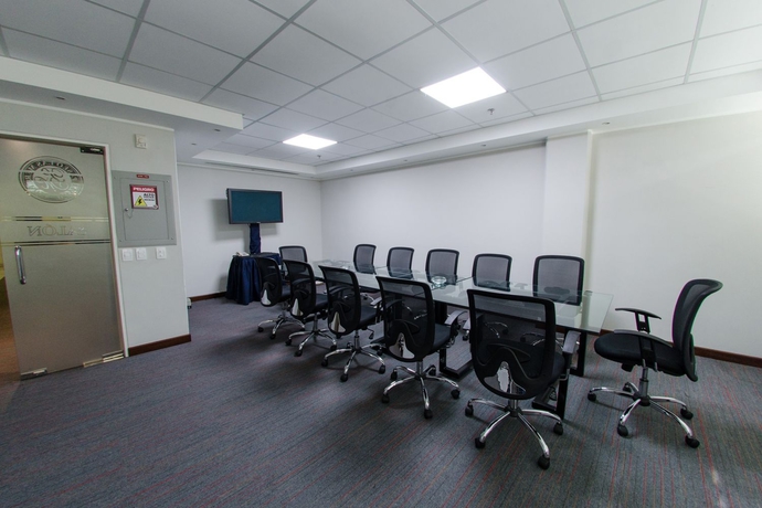 Imagen general del Hotel PASEO DE LAS MERCEDES. Foto 4