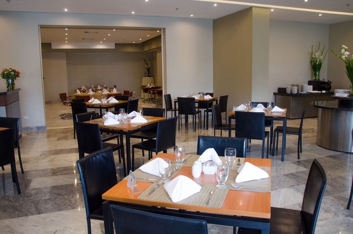 Imagen general del Hotel PASEO DE LAS MERCEDES. Foto 11