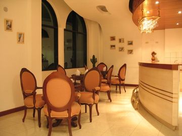 Imagen del bar/restaurante del Hotel PASTORURI. Foto 4