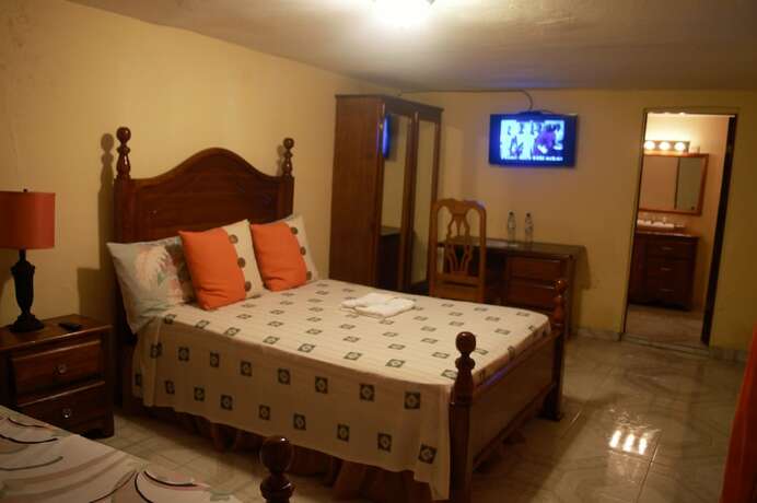 Imagen de la habitación del Hotel PC ENTREPRISES. Foto 13