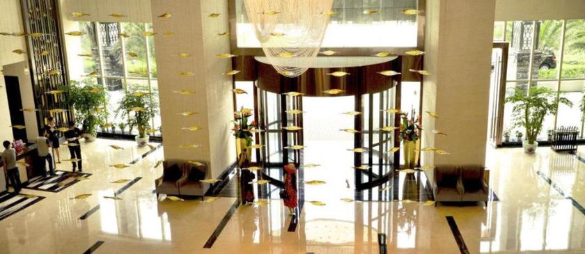 Imagen de los interiores del Hotel PEACH BLOSSOM ISLAND HOTEL. Foto 17