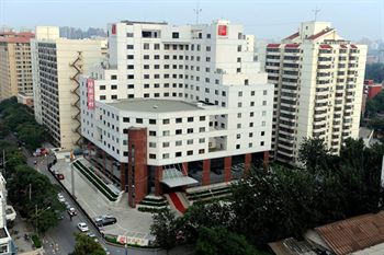 Imagen de los exteriores del Hotel PEIXIN. Foto 11