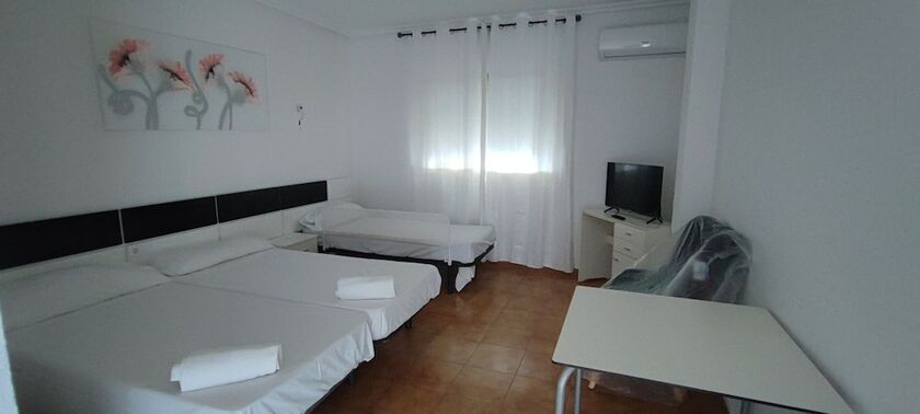 Imagen de la habitación del Hotel PENSION CASA LUCRECIA. Foto 12