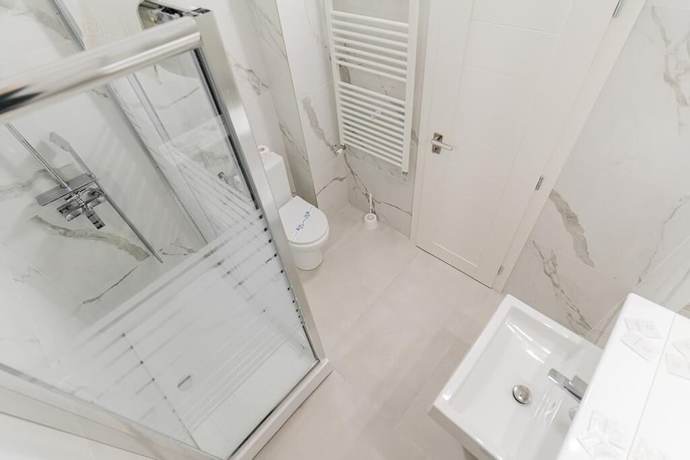 Imagen de la habitación del Hotel PENSIUNEA ELISEI. Foto 1