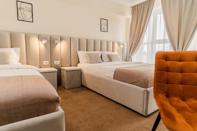 Imagen de la habitación del Hotel PENSIUNEA ELISEI. Foto 8