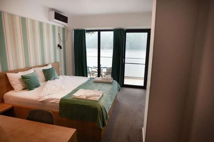 Imagen general del Hotel PENSIUNEA SUNSHINE. Foto 4