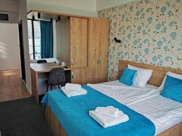 Imagen general del Hotel PENSIUNEA SUNSHINE. Foto 7