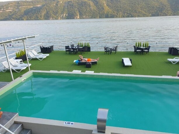 Imagen general del Hotel PENSIUNEA SUNSHINE. Foto 14