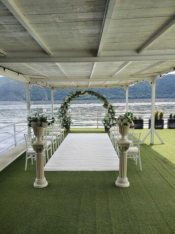 Imagen general del Hotel PENSIUNEA SUNSHINE. Foto 15