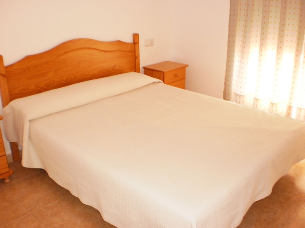 Imagen de la habitación del Hotel PENYAGOLOSA 3000. Foto 4