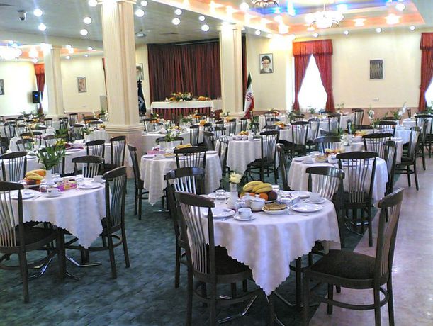 Imagen del bar/restaurante del Hotel PERSEPOLIS INTERNATIONAL. Foto 4
