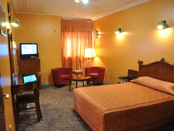 Imagen de la habitación del Hotel PERSEPOLIS INTERNATIONAL. Foto 6