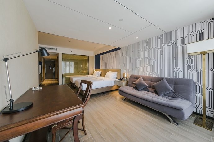Imagen de la habitación del Hotel PESHT PREMIER HOTEL. Foto 12