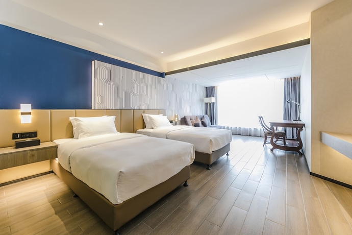 Imagen de la habitación del Hotel PESHT PREMIER HOTEL. Foto 15