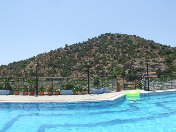 Imagen general del Hotel PETRA, Agia Galini. Foto 7