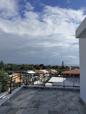 Imagen de los exteriores del Hotel PF, Puerto Plata. Foto 8