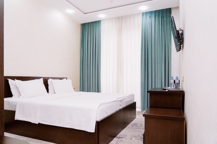 Imagen de la habitación del Hotel PGA. Foto 10