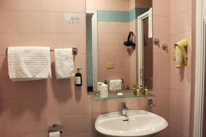 Imagen general del Hotel PHI hotel Ambra. Foto 9