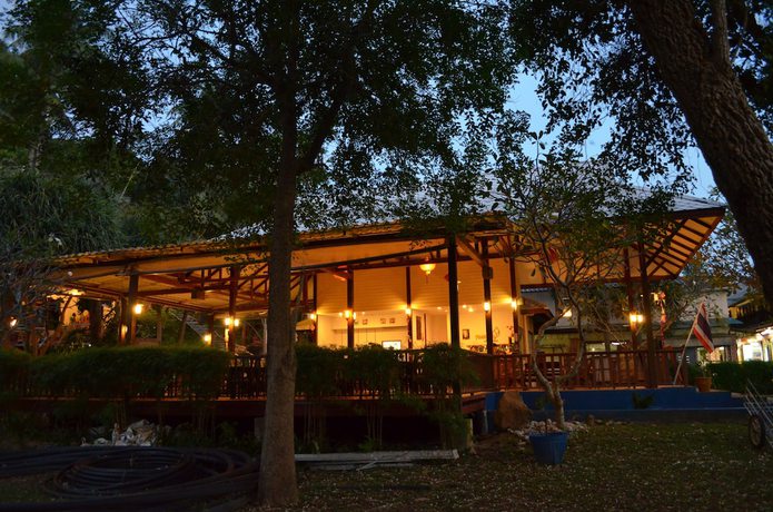Imagen general del Hotel PHITHAROM PP RESORT, Phi Phi. Foto 2
