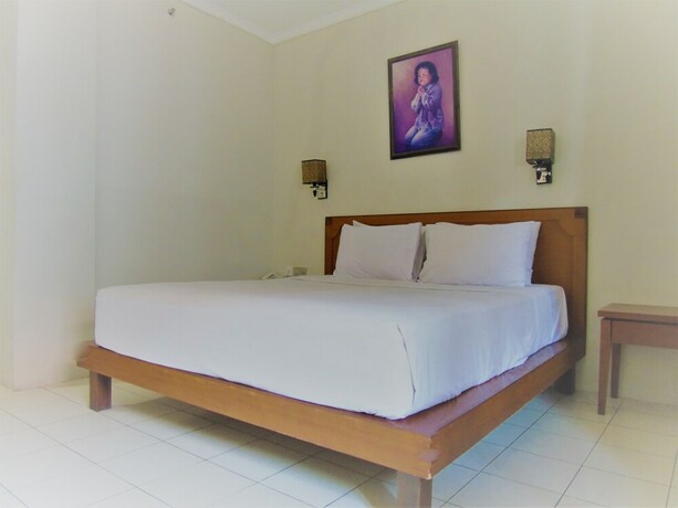 Imagen de la habitación del Hotel PIA Cirebon. Foto 20
