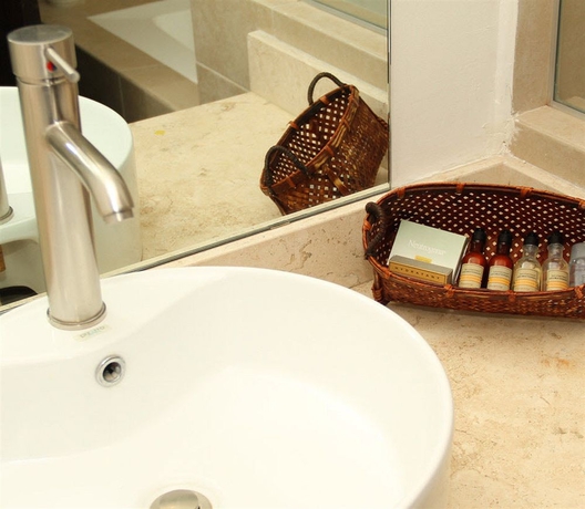 Imagen de la habitación del Hotel PIA SUITES. Foto 4