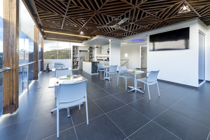 Imagen del bar/restaurante del Hotel PIEDRA LUNA Casa de Huespedes. Foto 4