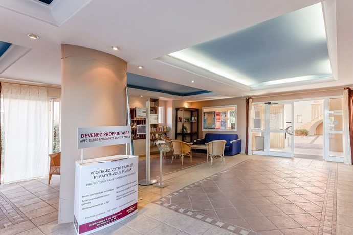 Imagen de los interiores del Hotel PIERRE ET VACANCES LES RIVAGES DE COUDOULIERE. Foto 10