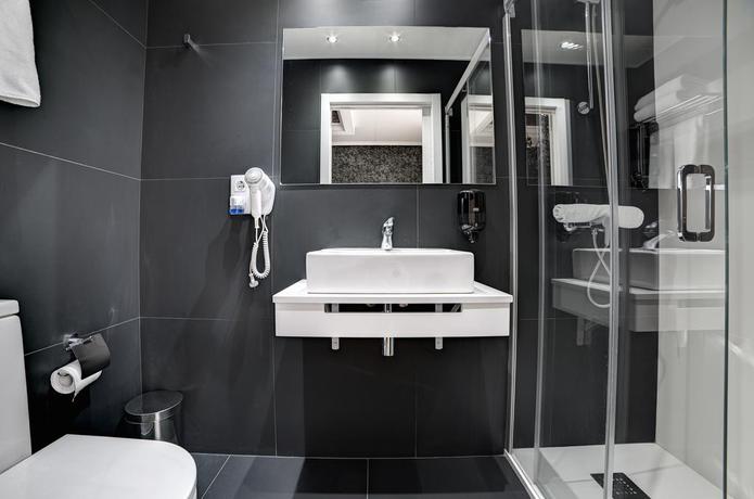 Imagen de la habitación del Hotel PILAR PLAZA. Foto 8