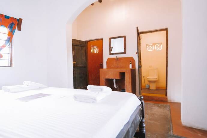 Imagen de la habitación del Hotel PILI PILI UHURU. Foto 11