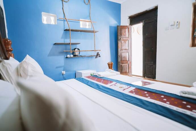 Imagen de la habitación del Hotel PILI PILI UHURU. Foto 12